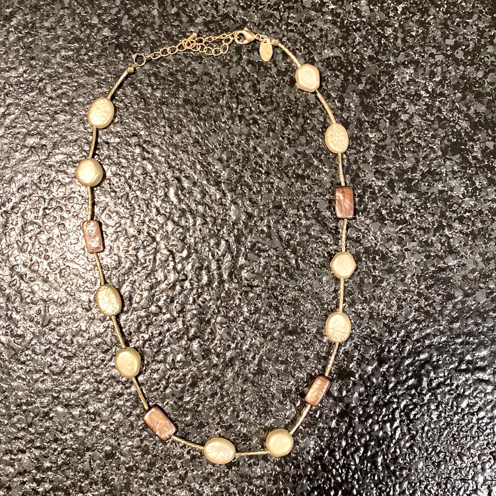 Lia Sophia 16” gold and pearl used maroon and off white colors.